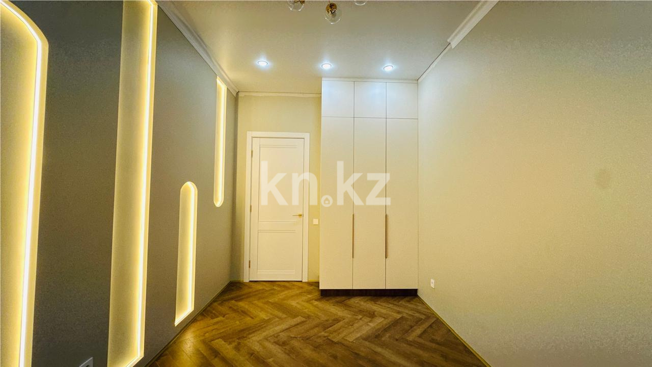 Продажа 3-комнатной квартиры, 80 м², ул. Казыбек би в Астане - фото 13