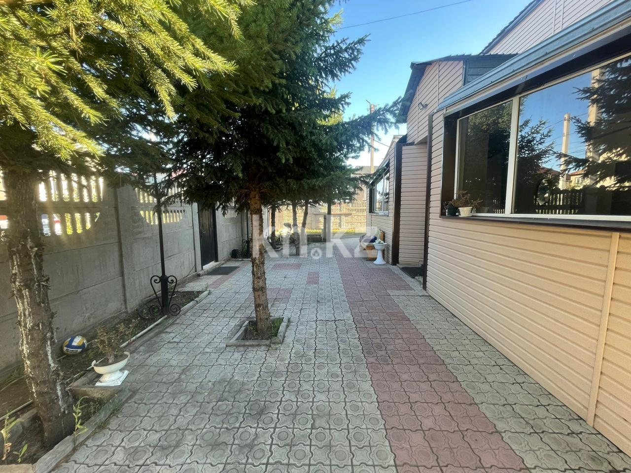 Продажа 5-комнатного дома, 271 м², ул. Жакана Смакова в Караганде - фото 9