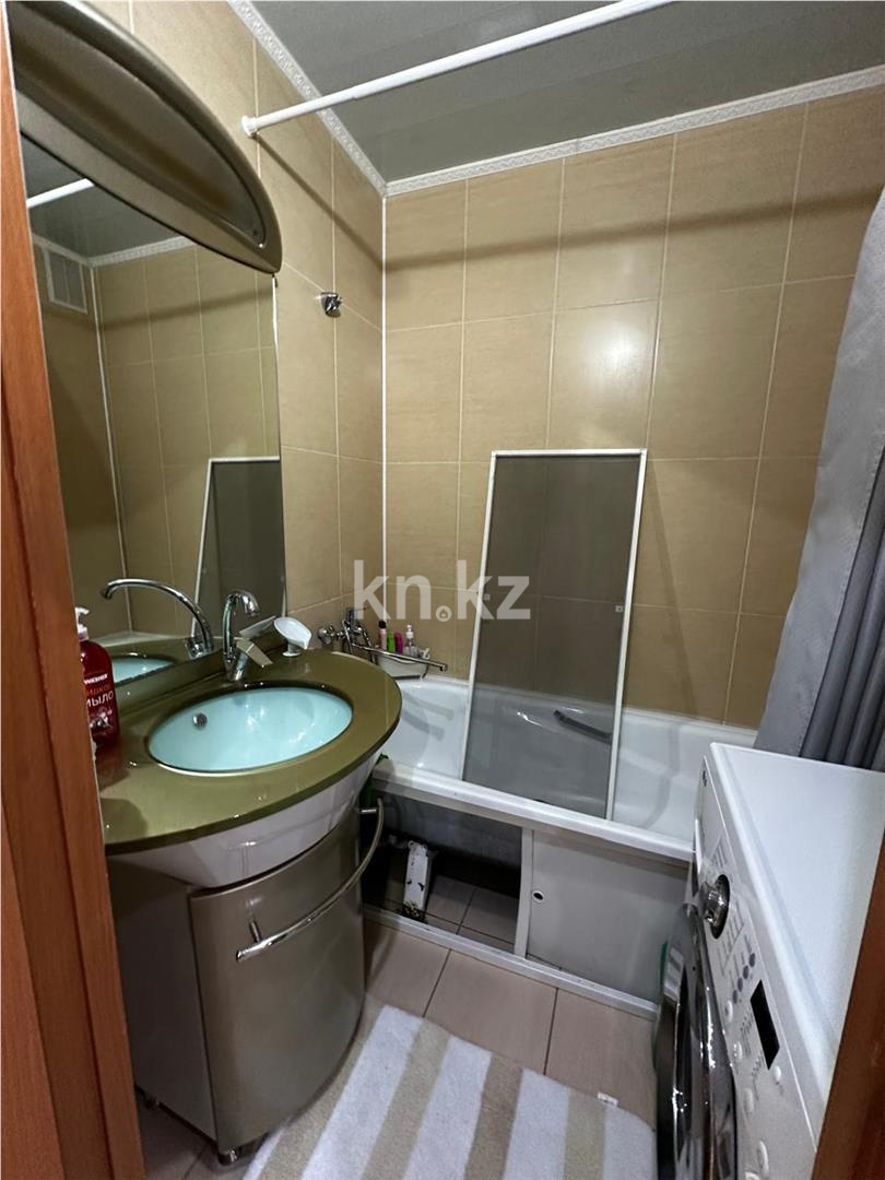 Продажа 3-комнатной квартиры, 66 м², ул. 9-й мкр. в Темиртау - фото 8