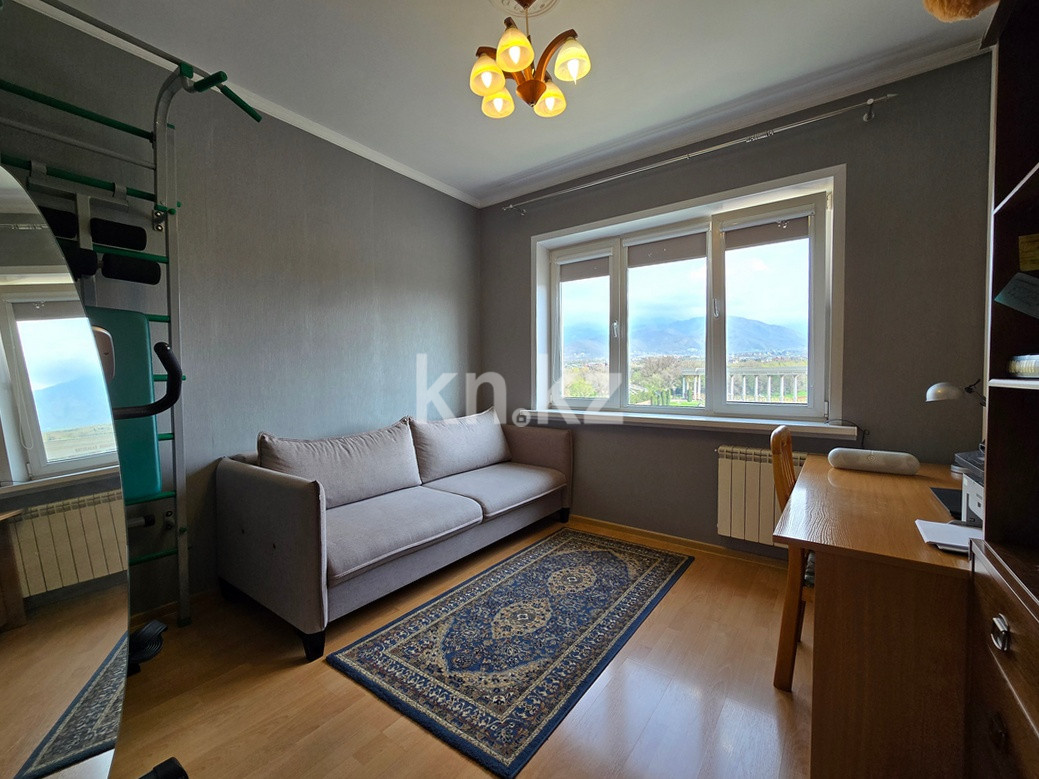 Продажа 4-комнатной квартиры, 60 м², Орбита-2 мкр-н, дом  11 - Продажа действующего бизнеса в Карагандинской области фото 17 из 28