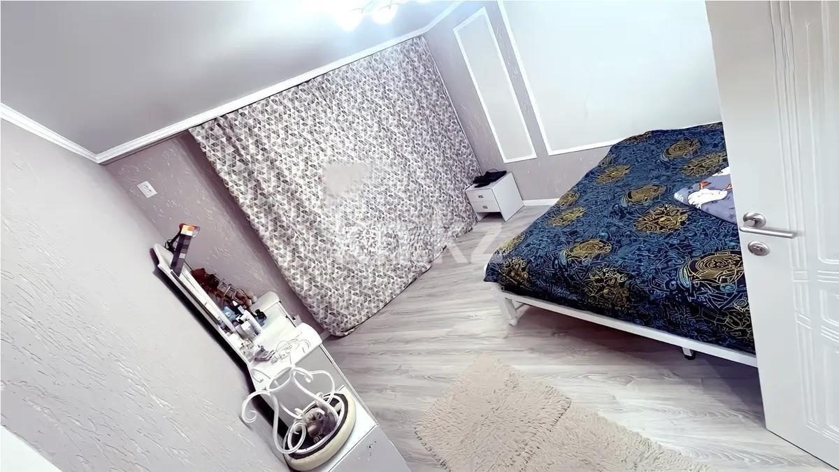 Продажа 5-комнатной квартиры, 189 м², пр. Н. Абдирова, дом  51 - Продажа  пятикомнатных квартир в Караганде без посредников фото 1 из 6
