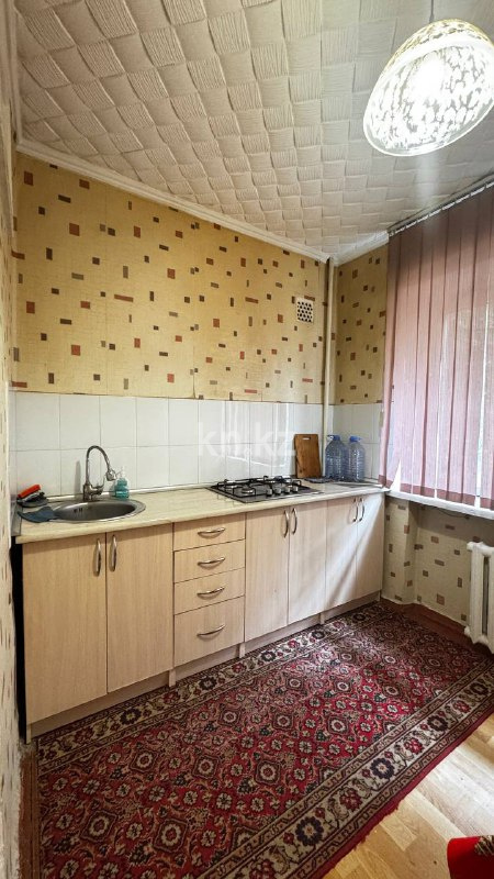 Продажа 1-комнатной квартиры, 33 м², Абая, дом  132 - Продажа и аренда недвижимости в Таразе фото 1 из 11