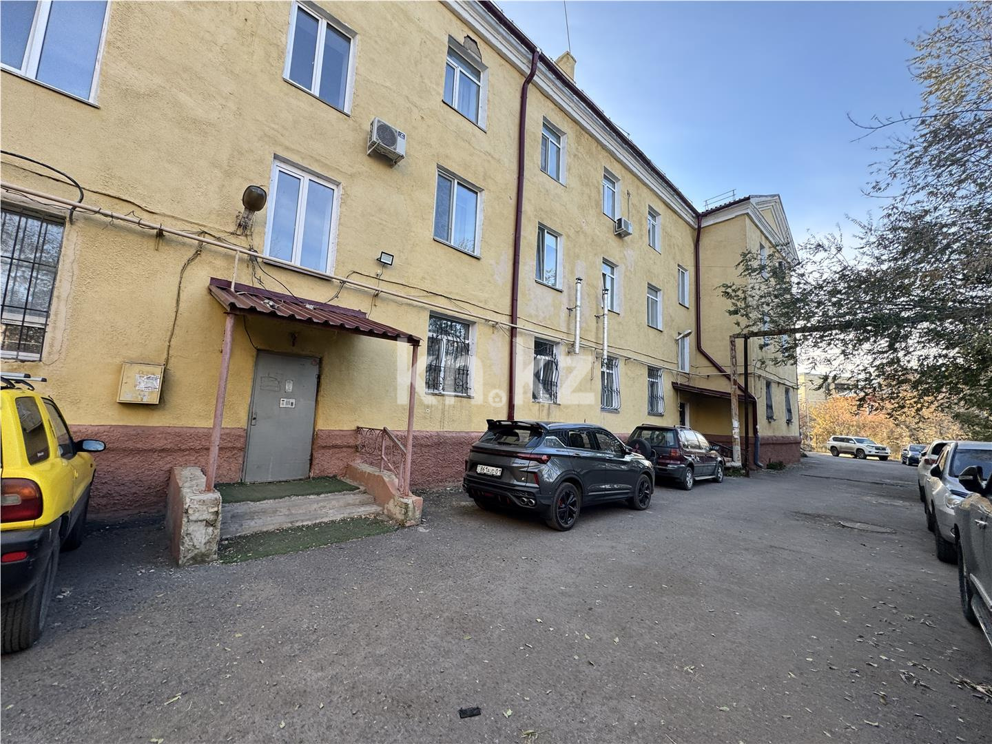 Продажа 3-комнатной квартиры, 65 м², ул. Абая, дом  74 в Караганде - фото 17