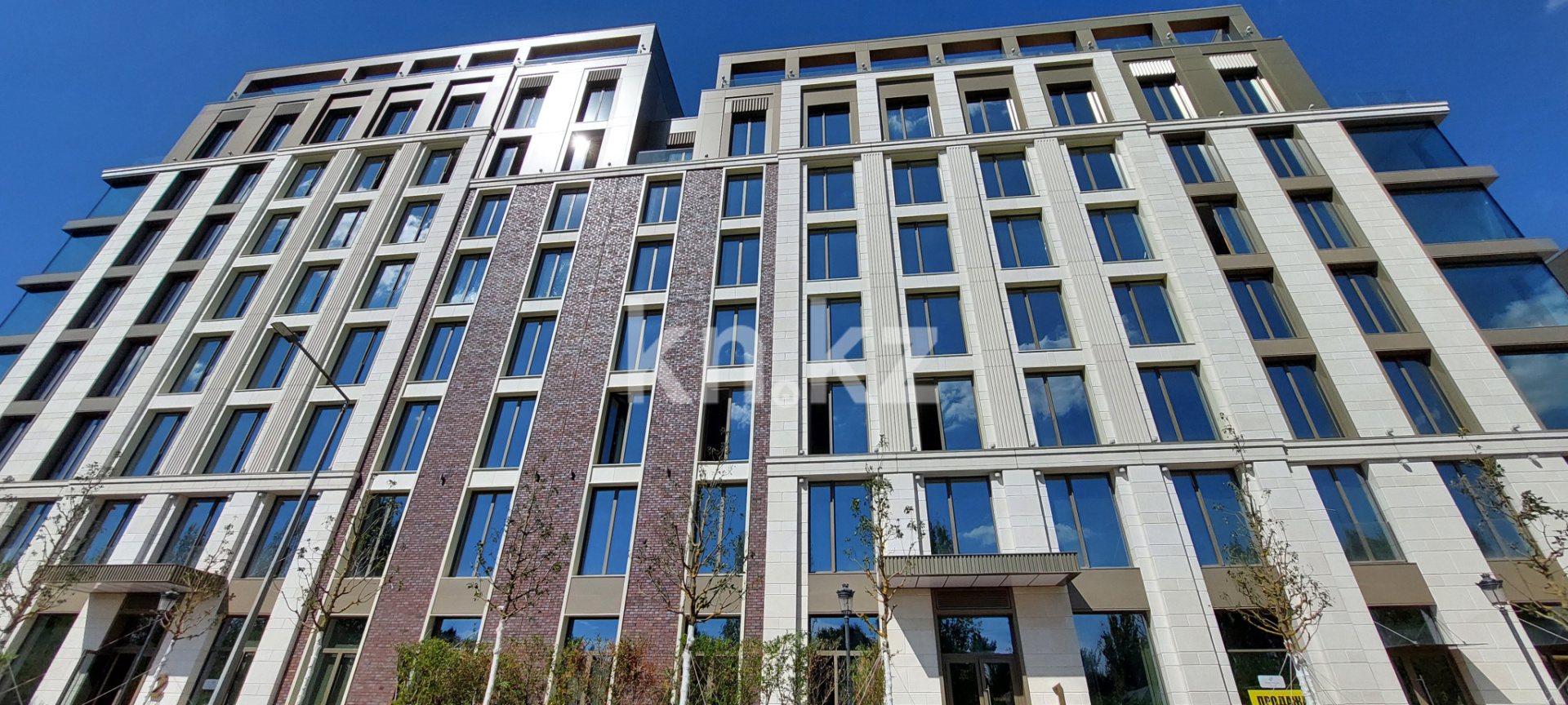 Продажа 5-комнатной квартиры, 270 м² - Продажа пятикомнатных и более квартир в кирпичном доме в Астане фото 3 из 18