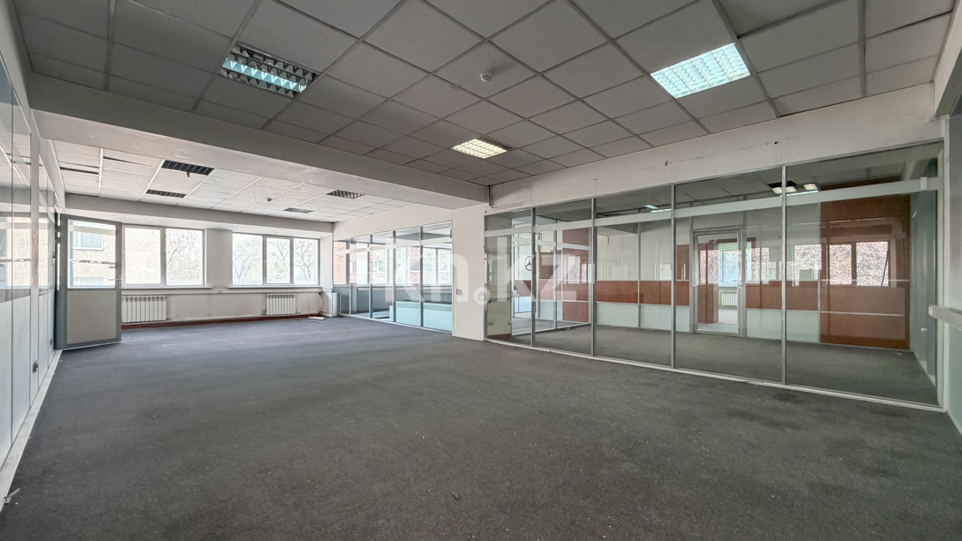 Продажа помещения, 911 м² - Продажа офисных и торговых помещений в Казахстане - страница 2 фото 38 из 40