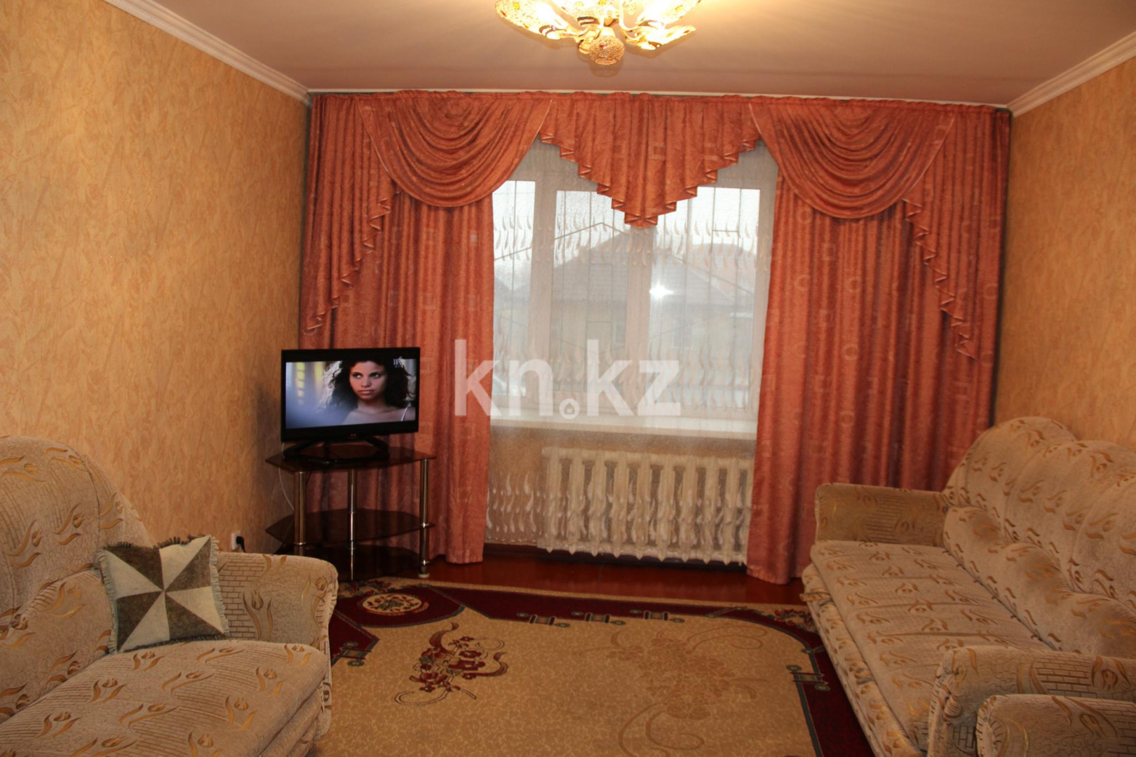 Аренда 3-комнатной квартиры посуточно, 63 м², Горького, дом  55 - Продажа и аренда недвижимости в Павлодаре фото 1 из 14