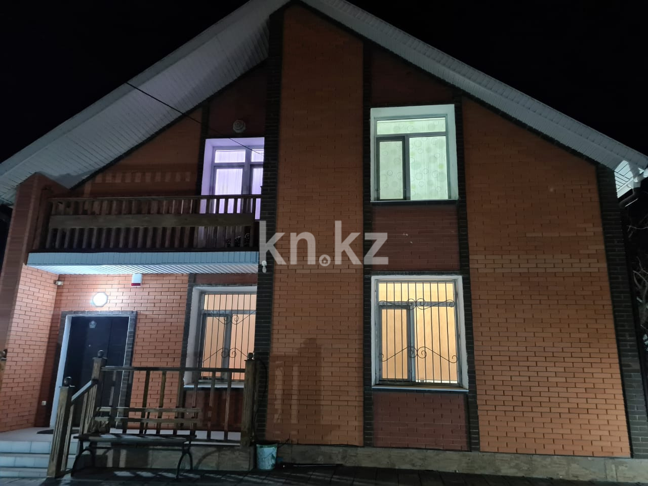 Продажа 5-комнатного дома, 156.7 м², Шолохова, дом  5 - Продажа и аренда недвижимости в Атырау фото 1 из 17