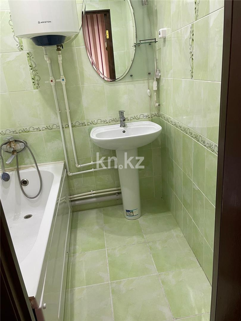 Продажа 3-комнатной квартиры, 61 м², ул. Гапеева, дом  9 в Караганде - фото 8