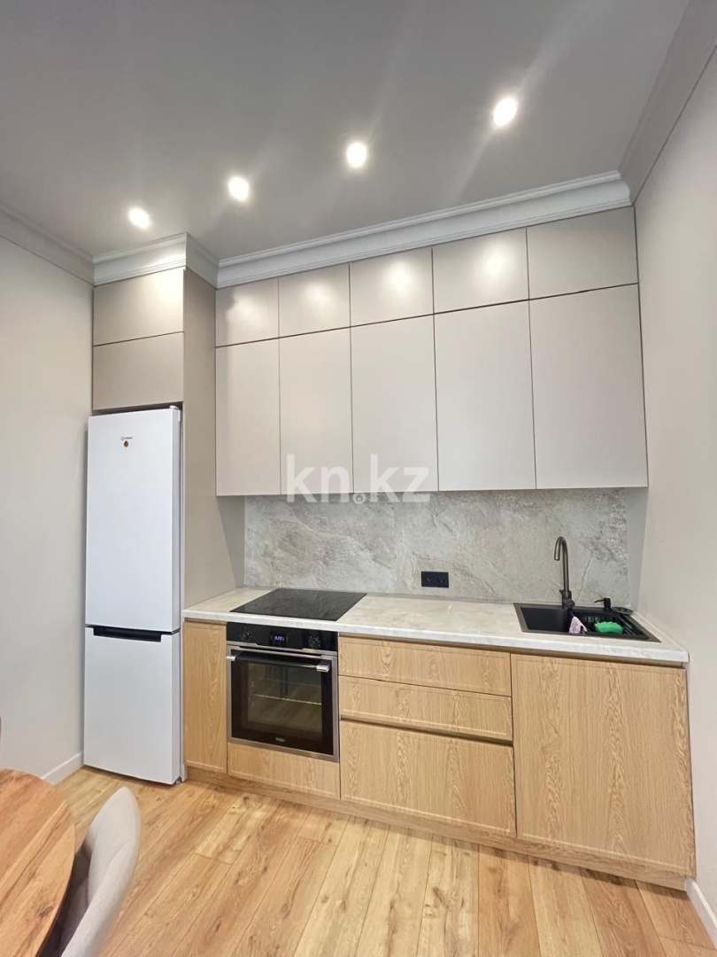 Аренда 2-комнатной квартиры, 42 м², ул. Бухар жырау, дом  31 - ул. Кайсенова - Аренда  двухкомнатных квартир помесячно в Астане фото 1 из 12