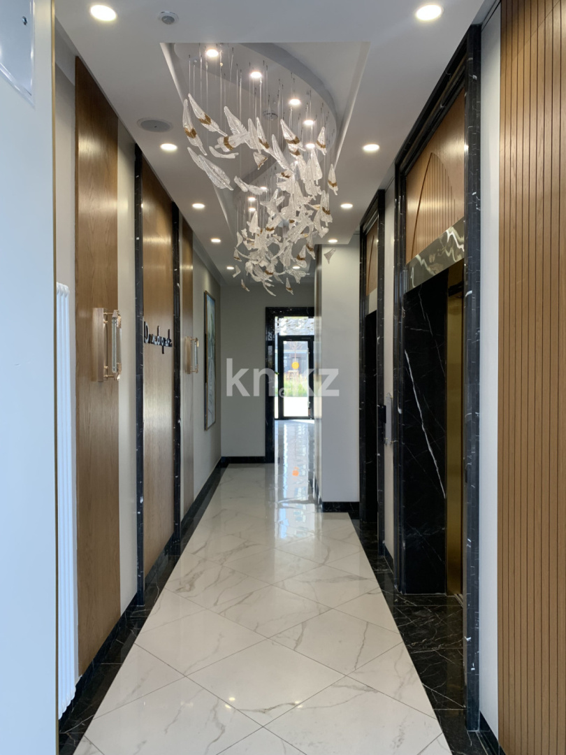 Продажа 1-комнатной квартиры, 50 м², ул. Толеметова, дом  64 - Продажа квартир в Шымкенте фото 1 из 33
