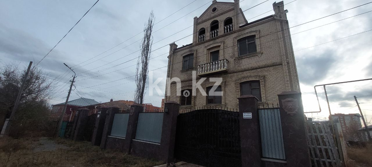 Продажа 9-комнатного дома, 517.9 м², Досжанова, дом  9 - Продажа квартир в Костанае фото 2 из 40