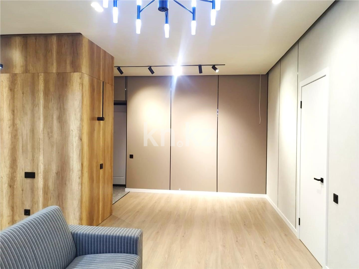 Продажа 2-комнатной квартиры, 64 м², 137 учетный квартал - Продажа квартир в новостройках Караганды фото 2 из 16