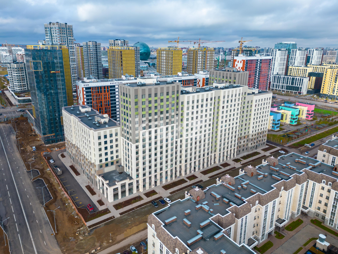 Продажа 2-комнатной квартиры, 67 м², ул. Бокейхана, дом  52 в Астане - фото 5
