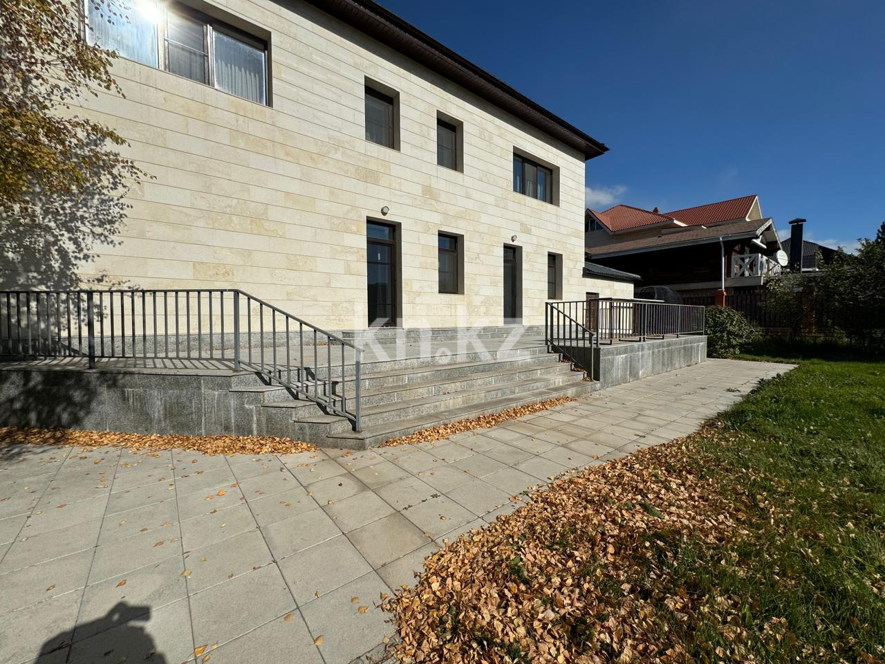 Аренда 5-комнатного дома, 380 м², Кыз Жибек, дом  18 - Аренда домов в Астане фото 34 из 40