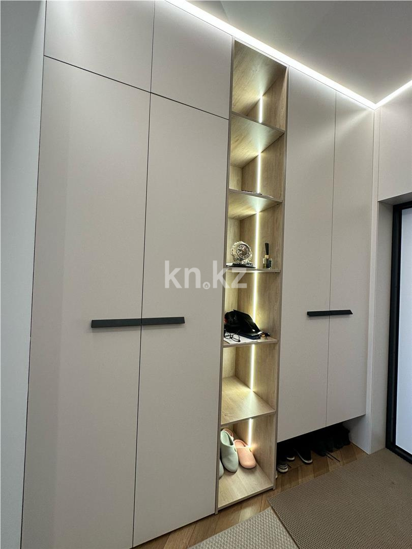 Продажа 2-комнатной квартиры, 63 м², пр. Республики, дом  49 - Продажа  двухкомнатных квартир в Караганде фото 16 из 17