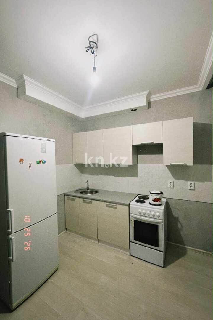 Аренда 1-комнатной квартиры, 37 м² в Астане