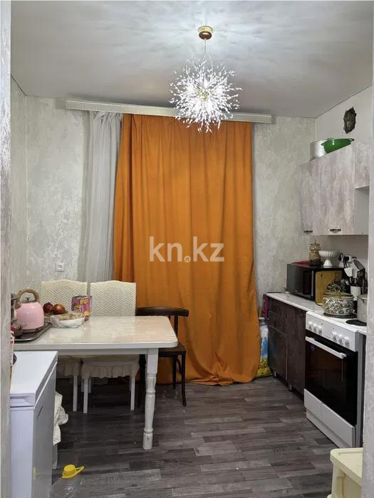 Продажа 2-комнатной квартиры, 38 м², ул. Прогресса, дом  21 в Караганде - фото 2