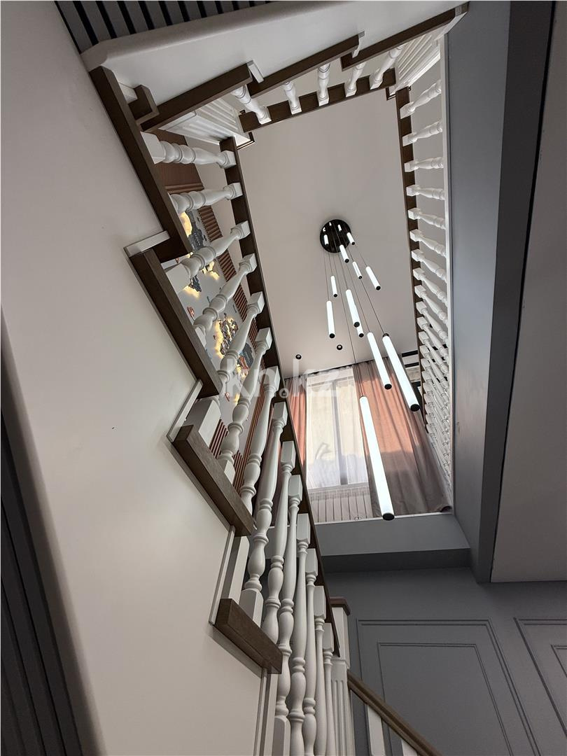 Продажа 4-комнатной квартиры, 197 м², ул. Дюсембекова, дом  83/1 - Продажа квартир в Караганде фото 21 из 26