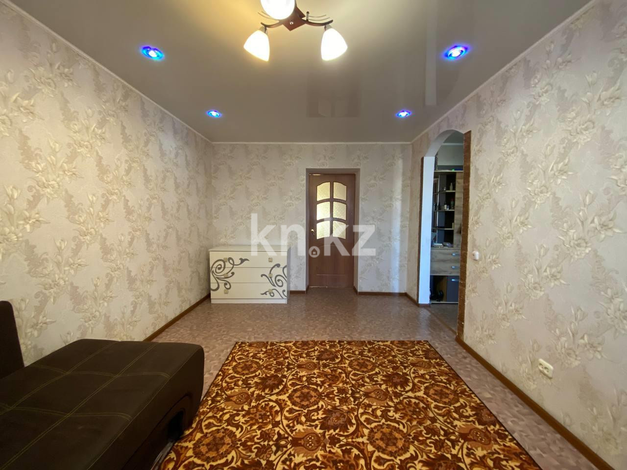 Продажа 2-комнатной квартиры, 44 м², мкр-н 21, дом  25 в Караганде - фото 2