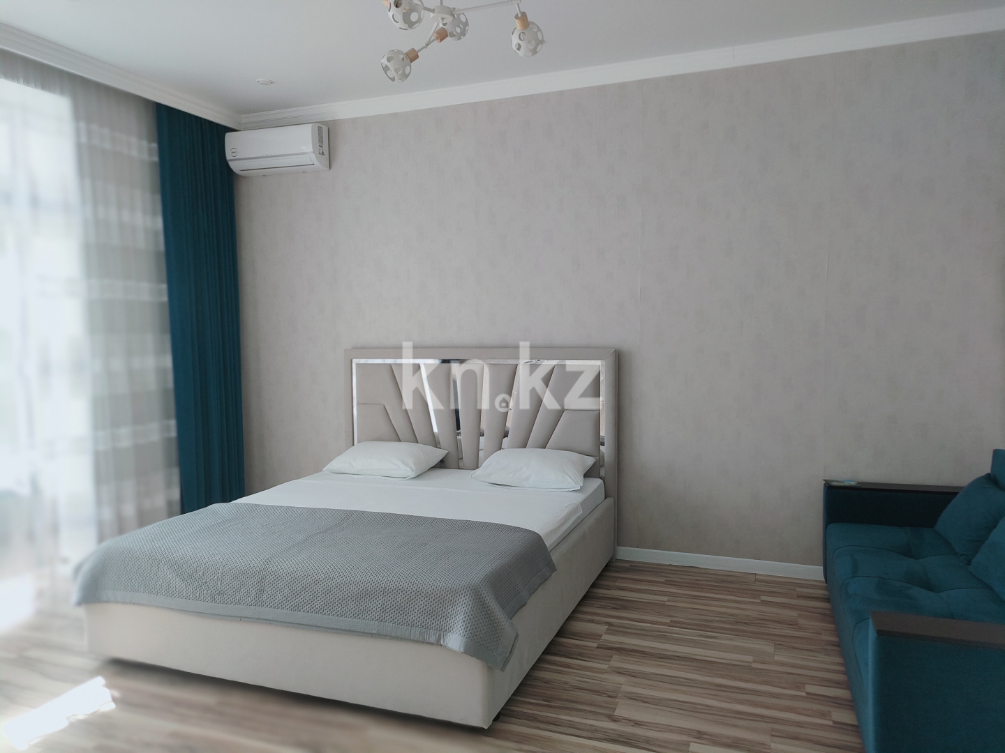 Аренда 1-комнатной квартиры посуточно, 42 м², пр. Туран, дом  46/4 - ул. Орынбор - Аренда квартиры посуточно в Астане фото 8 из 17