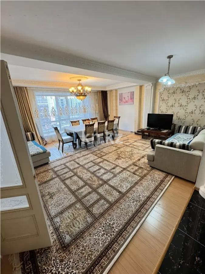 Продажа 6-комнатной квартиры, 237 м², ул. Байтурсынова, дом  17 - Продажа  пятикомнатных квартир в Астане без посредников фото 1 из 5