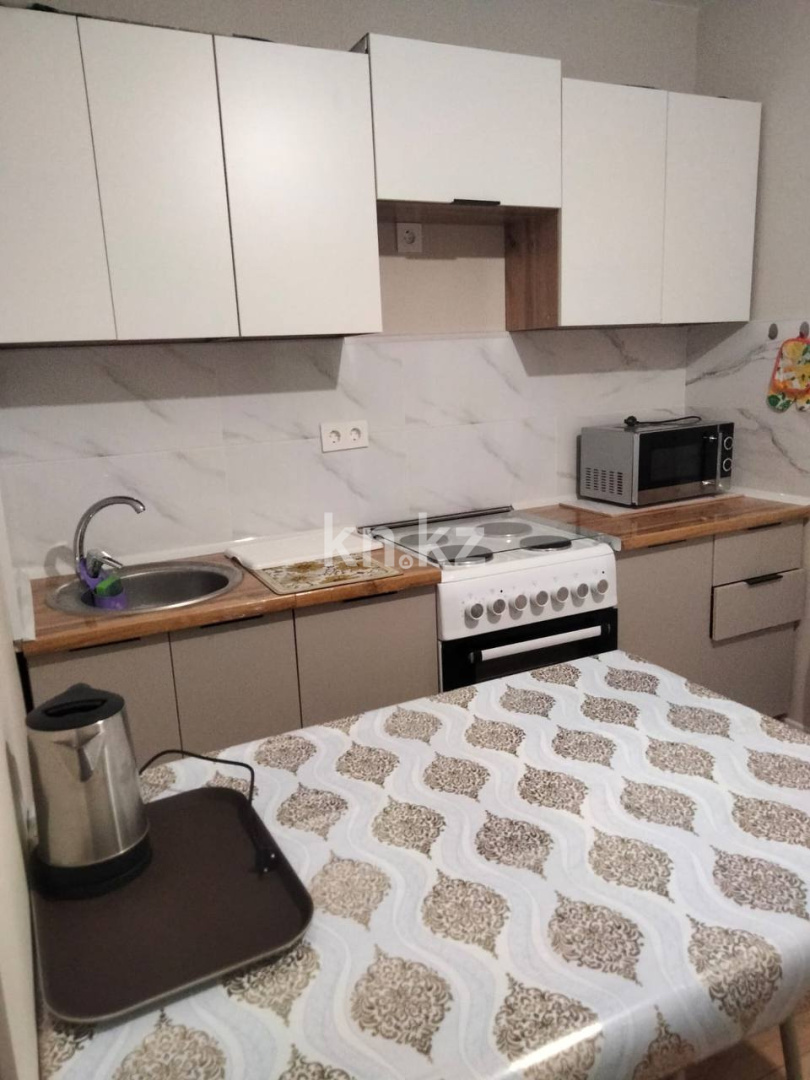 Аренда 1-комнатной квартиры, 38 м², ул. Е-103, дом  5 - Аренда квартир помесячно в Астане с фото фото 1 из 8