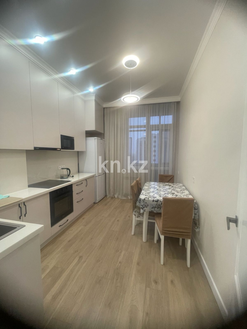 Аренда 2-комнатной квартиры, 60 м² в Астане