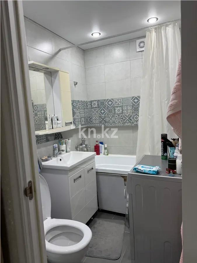 Продажа 3-комнатной квартиры, 63 м², мкр-н Коктем-3, дом  1 в Алматы - фото 5