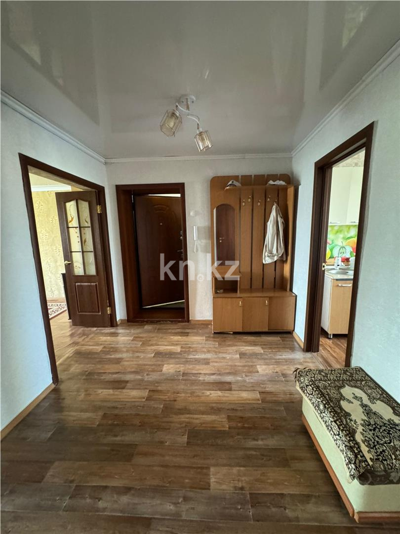 Продажа 3-комнатной квартиры, 67 м², мкр-н Восток-3 в Караганде - фото 9