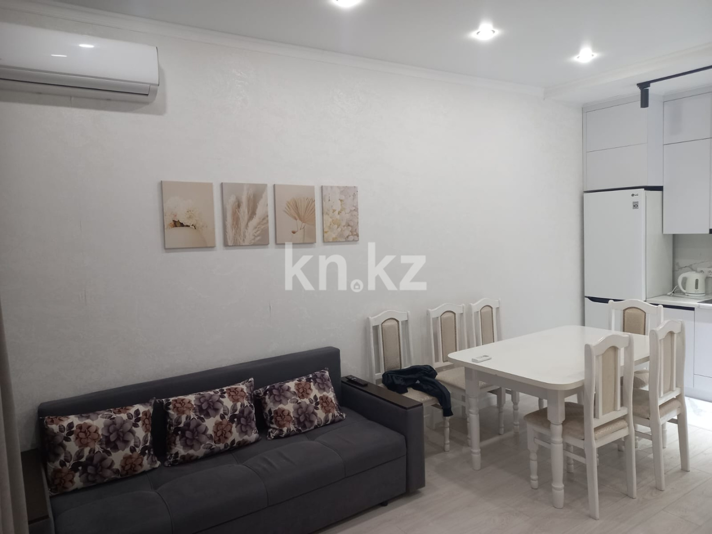 Продажа 2-комнатной квартиры, 40 м² - Продажа квартир в новостройках Астаны фото 2 из 29