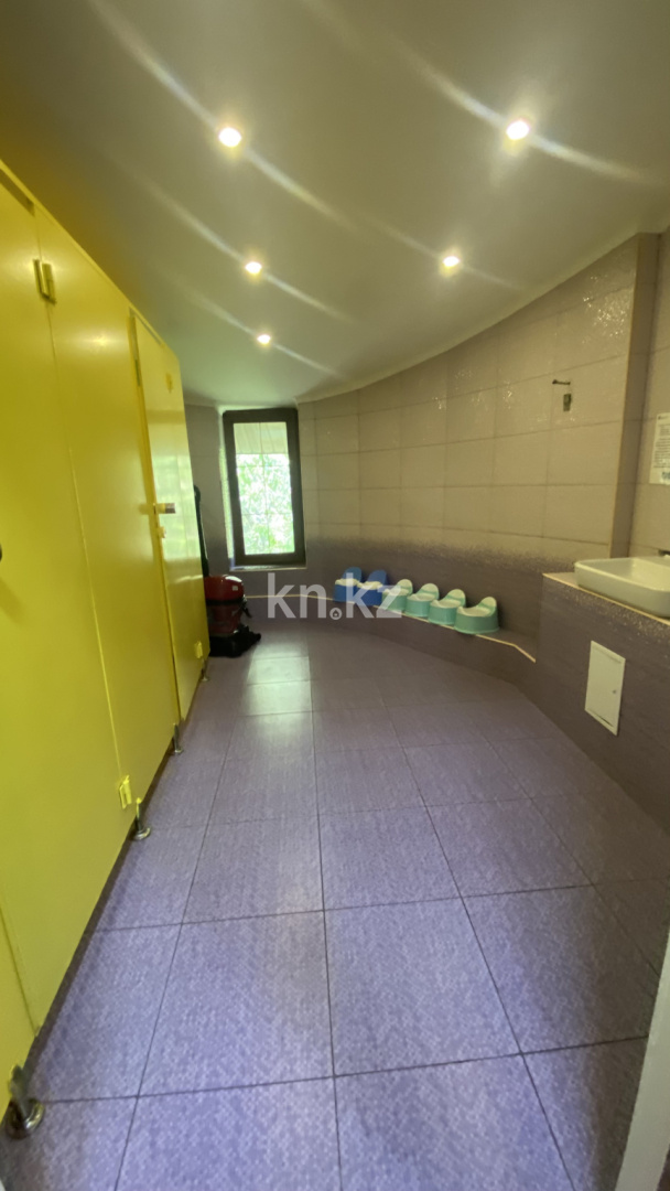 Продажа дома, 700 м² - Продажа домов, коттеджей в Алматы - страница 2 фото 17 из 35