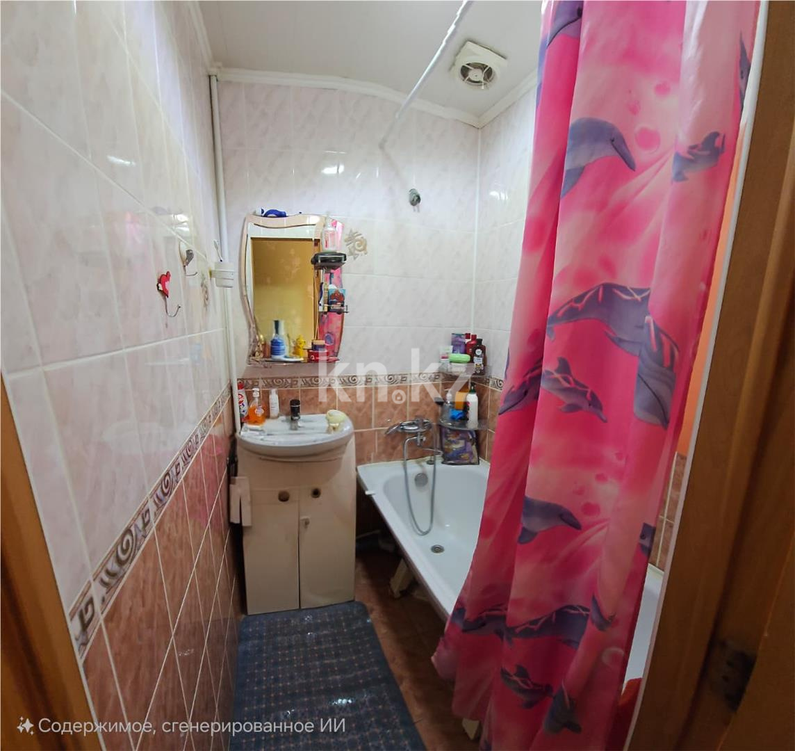 Продажа 4-комнатной квартиры, 61 м², мкр-н 11а - Продажа  четырехкомнатных квартир в Караганде фото 7 из 9