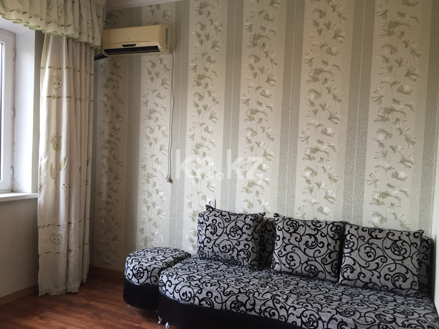 Аренда 3-комнатной квартиры, 75 м², мкр-н Аксай-1 - Аренда  трехкомнатных квартир помесячно в Алматы с фото фото 4 из 16