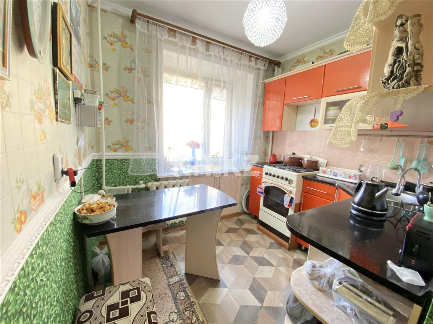 Продажа 3-комнатной квартиры, 51 м², ул. Аманжолова - Продажа  трехкомнатных квартир в Караганде фото 7 из 13