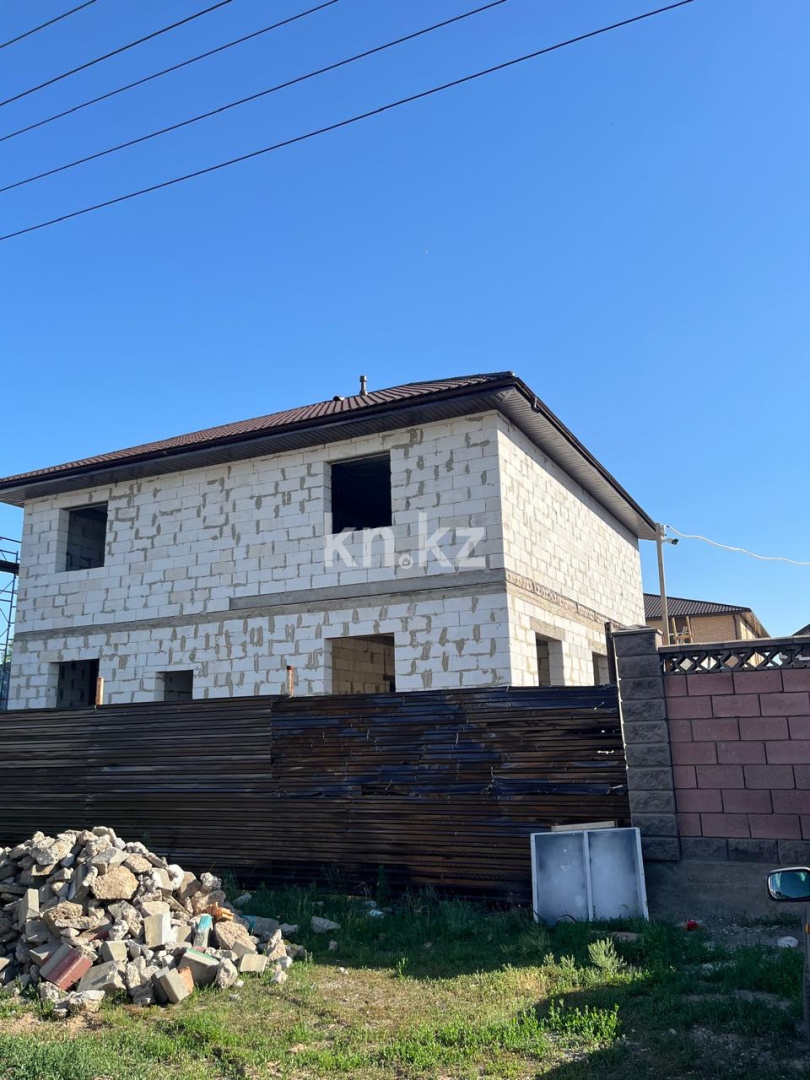 Продажа 10-комнатного дома, 392 м² - Продажа пятикомнатных и более домов, коттеджей в Астане фото 1 из 5