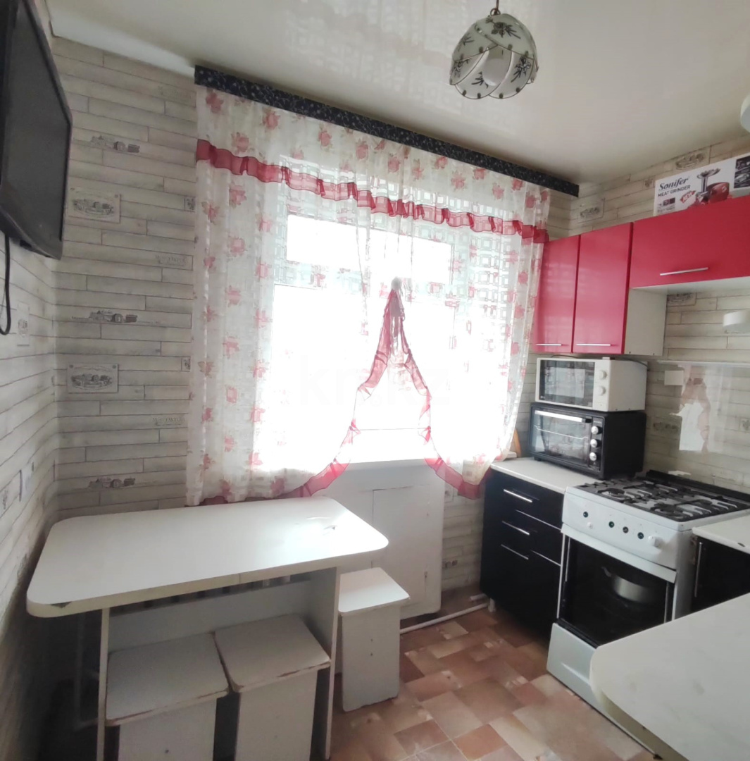 Продажа 3-комнатной квартиры, 53 м², мкр-н 2 - Продажа земельных участков в Уральске фото 6 из 9