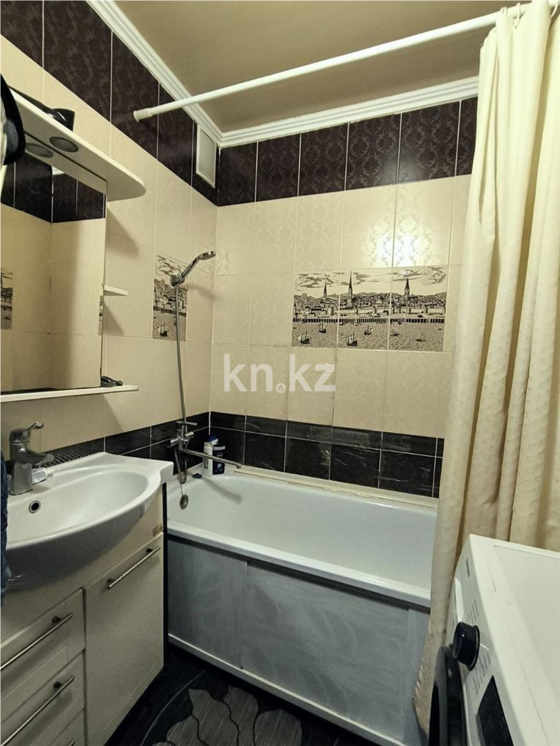 Продажа 4-комнатной квартиры, 75 м² - Продажа  четырехкомнатных квартир в Караганде фото 14 из 19