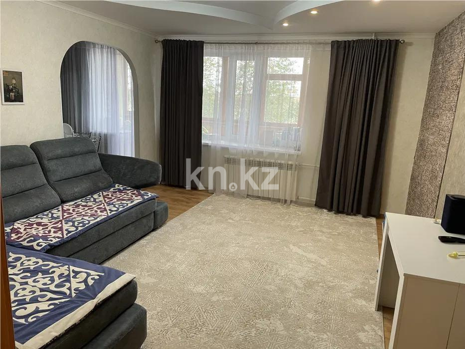 Продажа 4-комнатной квартиры, 76 м², пр. Абая, дом  80 - Продажа и аренда недвижимости в Шахтинске фото 1 из 5