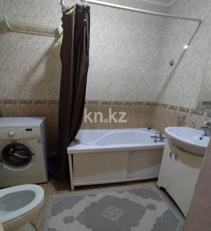 Аренда 1-комнатной квартиры посуточно, 32 м², пр. Бухар-жырау, дом  45 - Аренда  однокомнатных квартир посуточно в Караганде фото 2 из 2