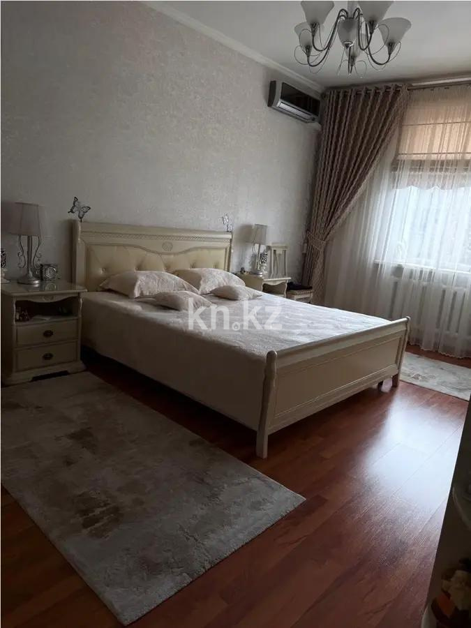 Продажа 3-комнатной квартиры, 135 м², ул. Аманжолова, дом  30 в Караганде - фото 2