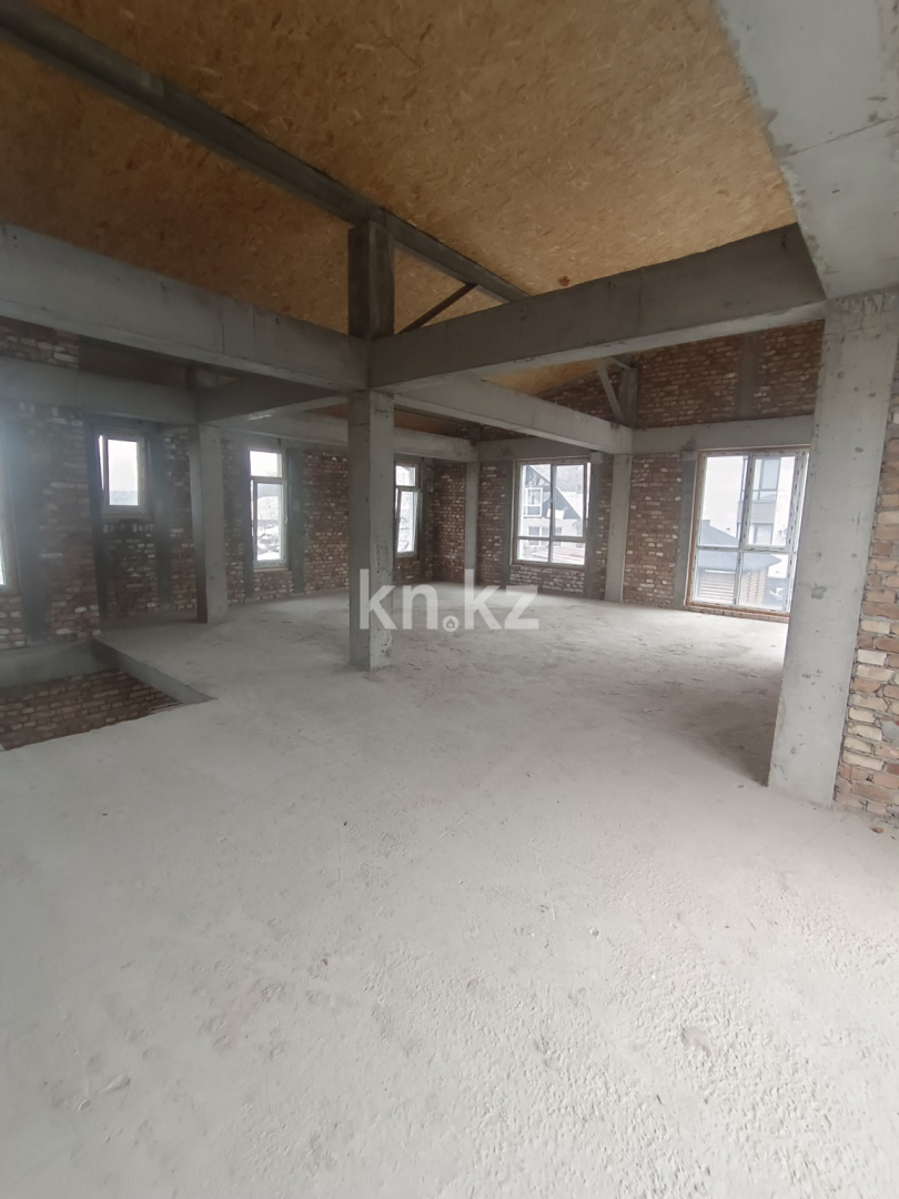 Продажа 6-комнатного дома, 320 м², ул. Мангистауская - Продажа домов, коттеджей в Алматы фото 14 из 16