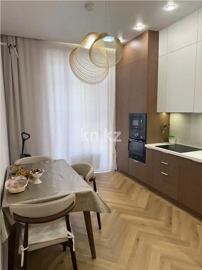 Продажа 3-комнатной квартиры, 95 м², ул. Жандосова, дом  108/1 в Алматы - фото 4
