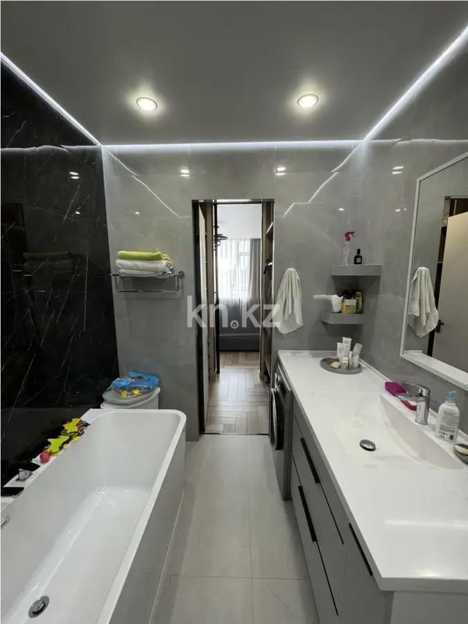 Продажа 3-комнатной квартиры, 105 м², ул. Бокейхана, дом  32 в Астане - фото 5