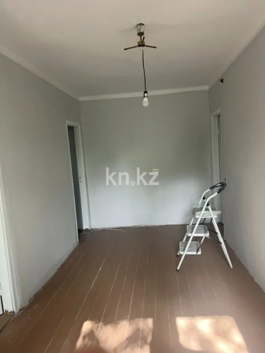 Продажа 3-комнатной квартиры, 55 м², пр. Абылай хана, дом  33 - Продажа квартир в Алматы фото 1 из 5