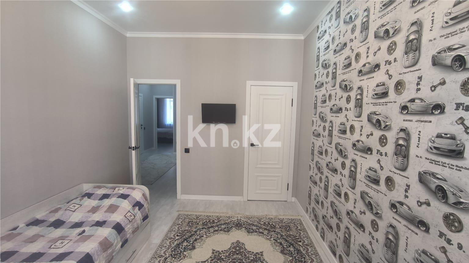 Продажа 4-комнатной квартиры, 118 м², ул. Букетова - Продажа  четырехкомнатных квартир в Караганде фото 10 из 27