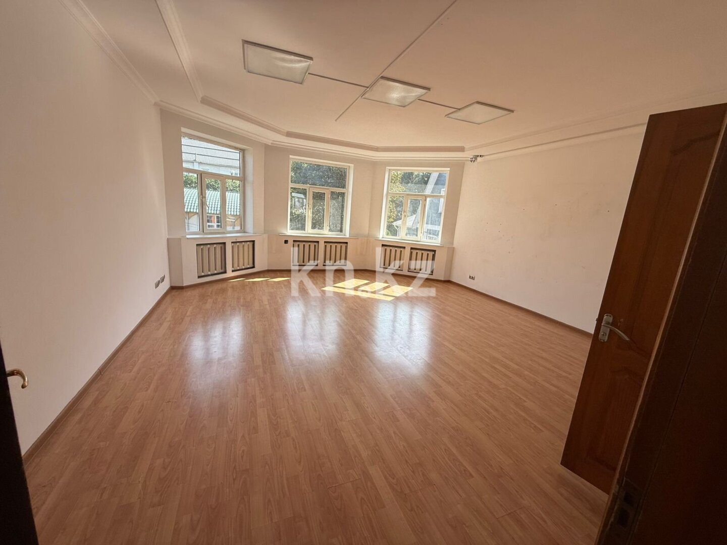 Продажа 7-комнатного дома, 450 м² в Алматы - фото 4