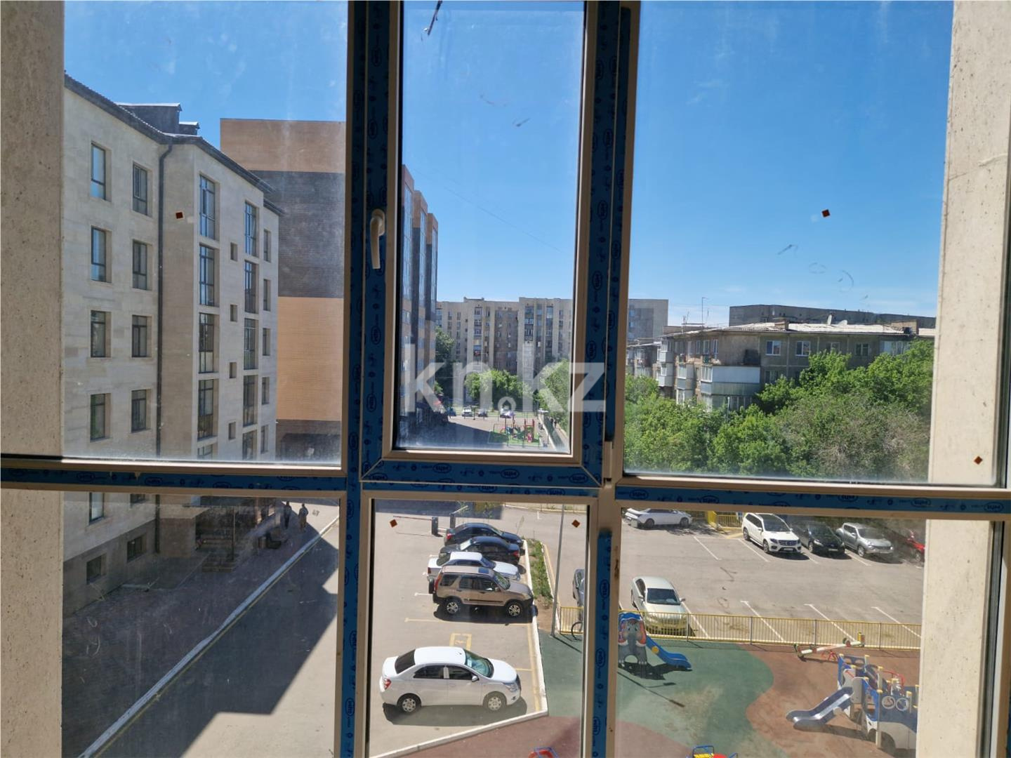 Продажа 3-комнатной квартиры, 93 м², ул. Гапеева - Продажа  трехкомнатных квартир в Караганде фото 1 из 10
