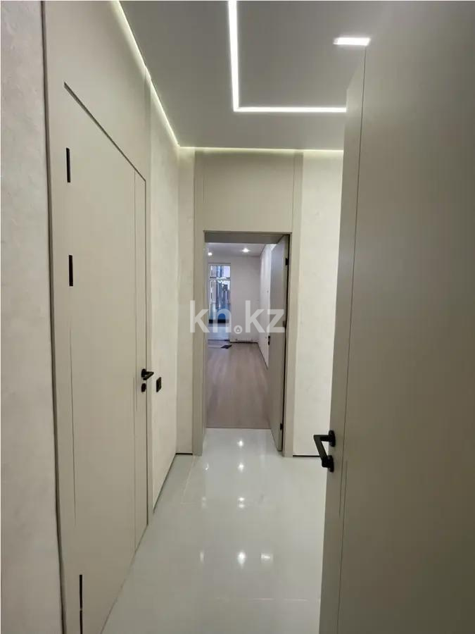 Продажа 3-комнатной квартиры, 92 м² - Продажа квартир в кирпичном доме в Караганде фото 1 из 3
