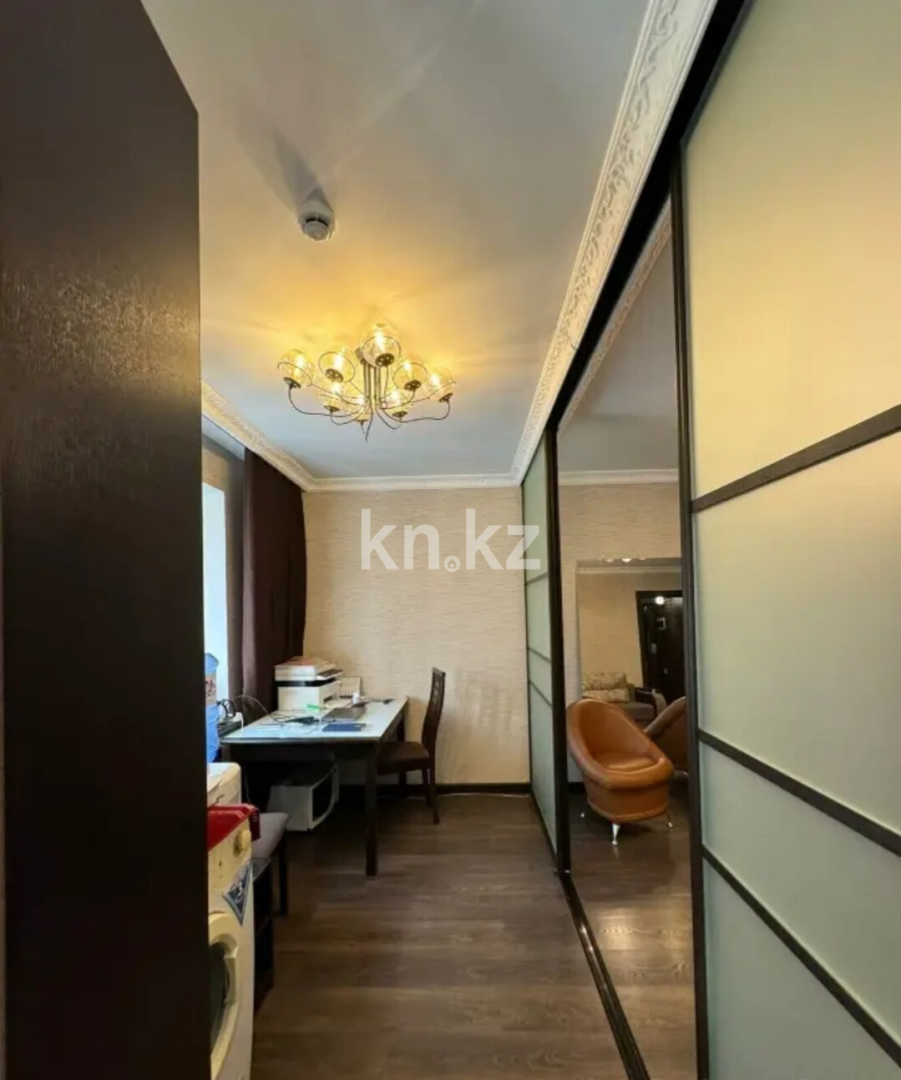 Продажа 2-комнатной квартиры, 46 м², пр. Н. Абдирова, дом  15 - Продажа квартир в Караганде без посредников фото 10 из 19