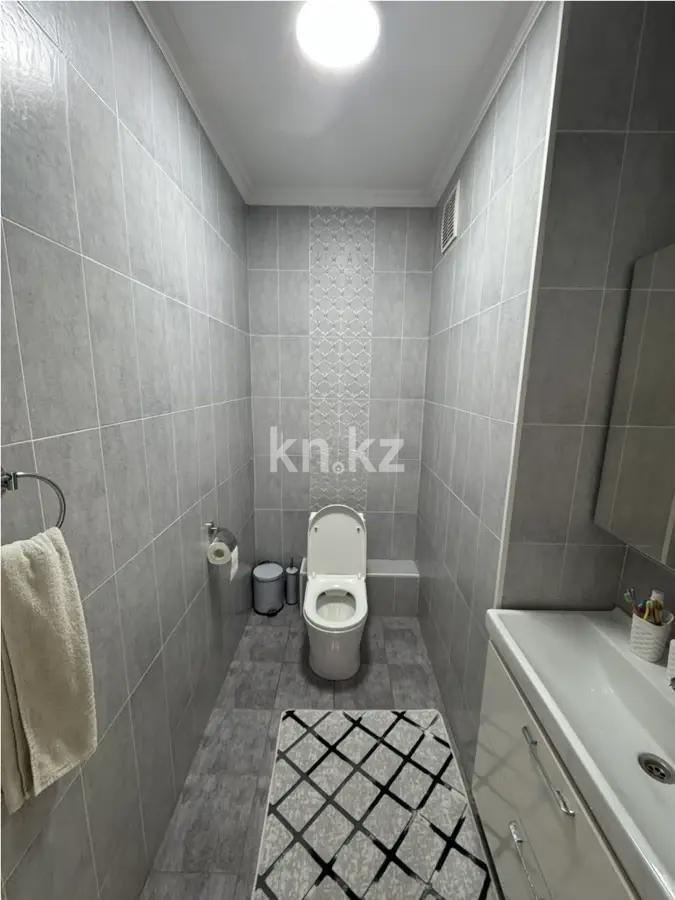 Продажа 2-комнатной квартиры, 76.3 м², мкр-н Аксай-4, дом  121 в Алматы - фото 5